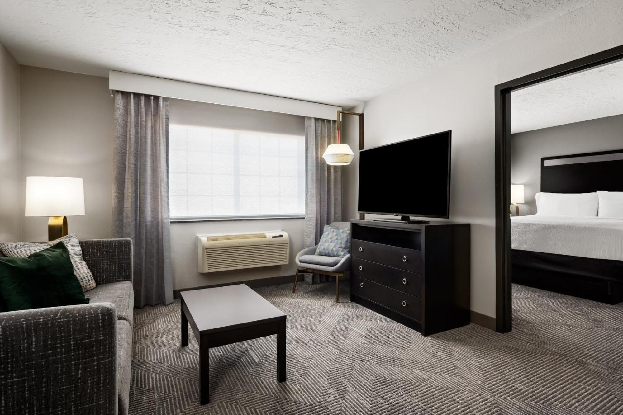 Holiday Inn & Suites Albuquerque Airport By Ihg Exterior photo