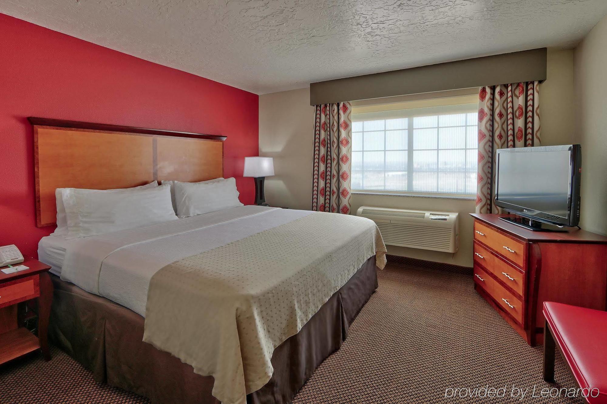Holiday Inn & Suites Albuquerque Airport By Ihg Exterior photo