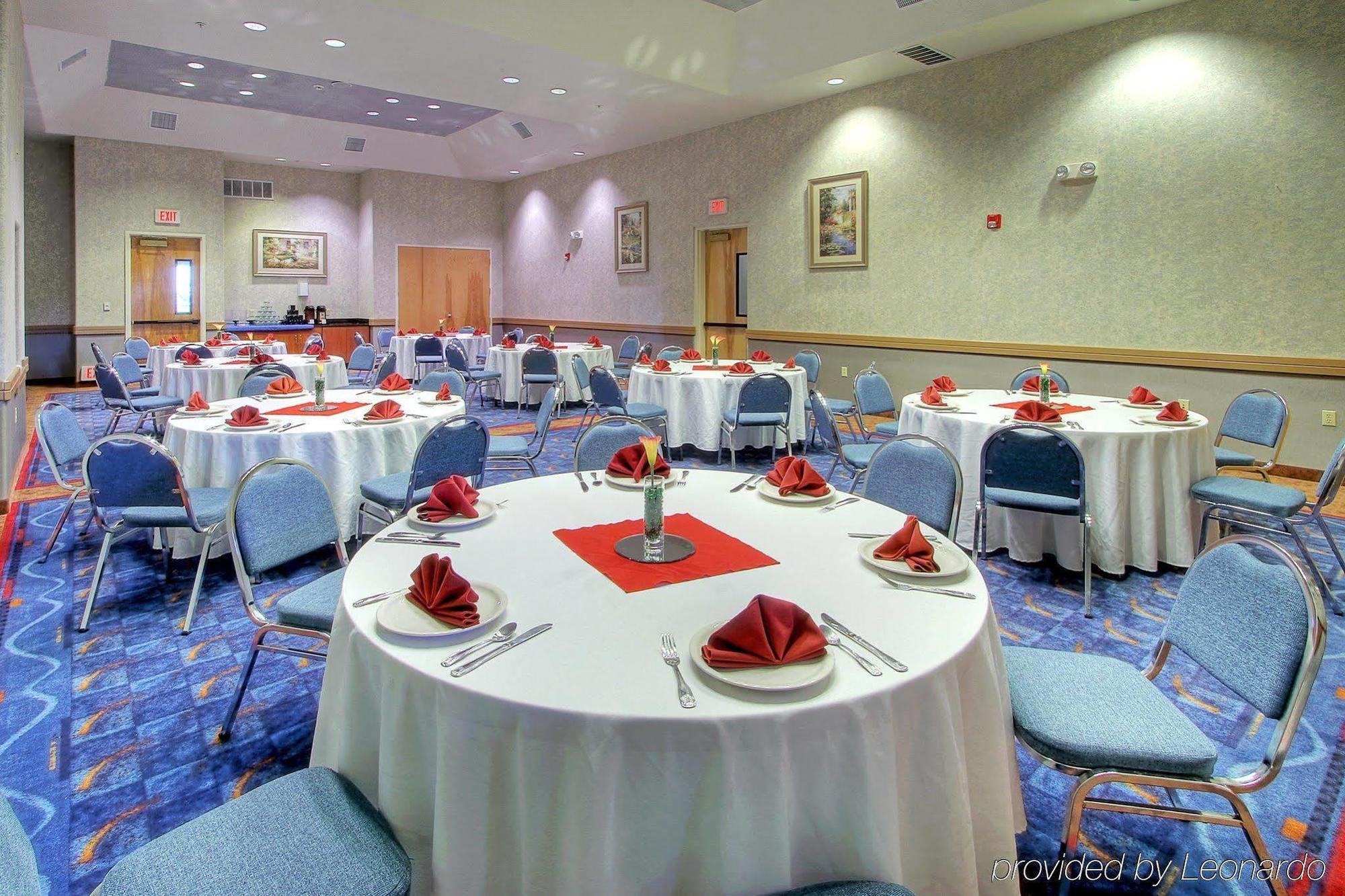 Holiday Inn & Suites Albuquerque Airport By Ihg Exterior photo